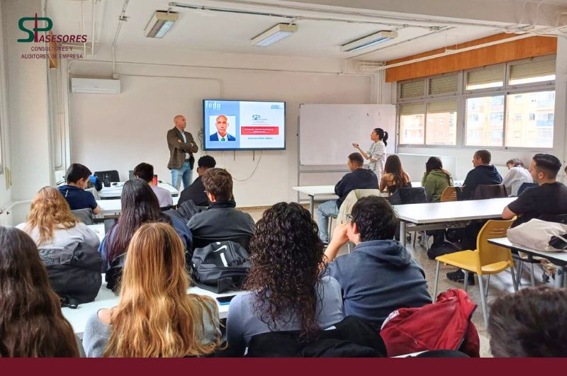 SP ASESORES participa en una charla de la Plataforma por la Legalidad de FEDA